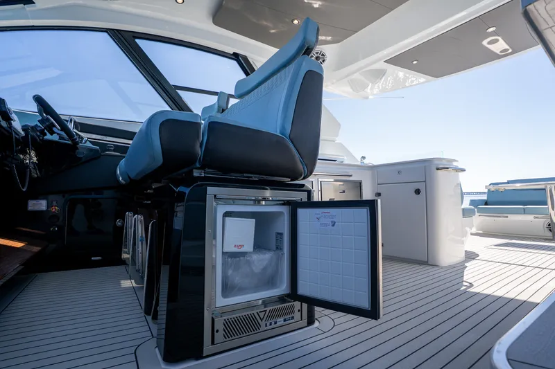 Slide: The Image of Cruisers 50 GLS OB 2027 - 8227613