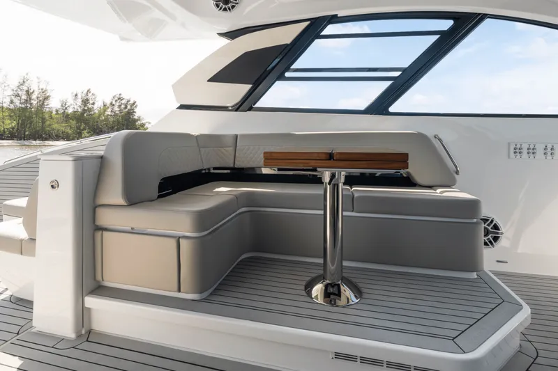 Slide: The Image of Cruisers 50 GLS OB 2027 - 7849472