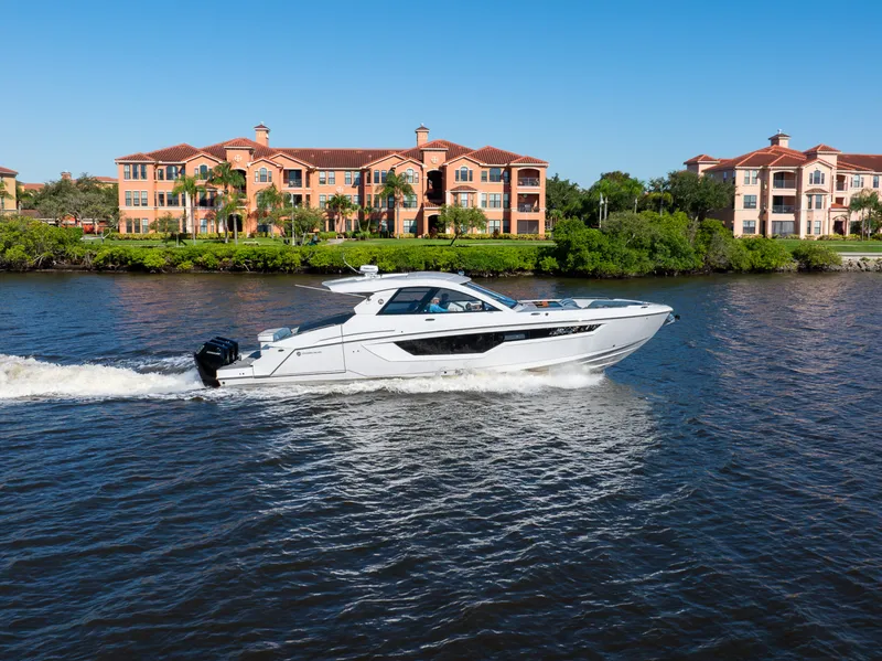 Slide: The Image of Cruisers 50 GLS OB 2027 - 8227571