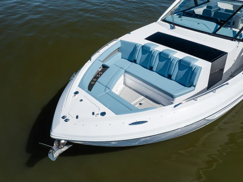 Slide: The Image of Cruisers 50 GLS OB 2027 - 8227640