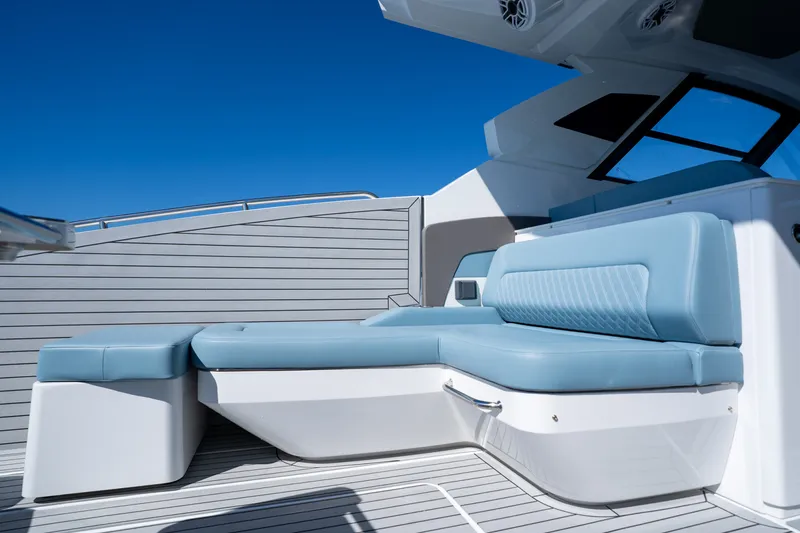 Slide: The Image of Cruisers 50 GLS OB 2027 - 8227591