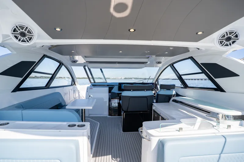 Slide: The Image of Cruisers 50 GLS OB 2027 - 8227593