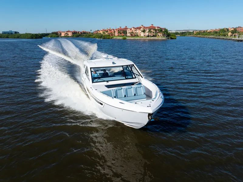 Slide: The Image of Cruisers 50 GLS OB 2027 - 8227574