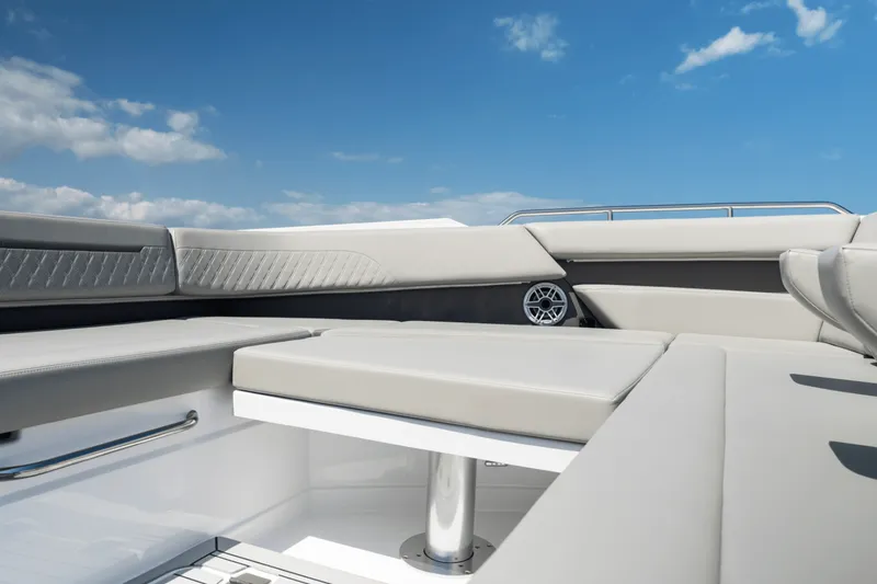 Slide: The Image of Cruisers 50 GLS OB 2027 - 7849452