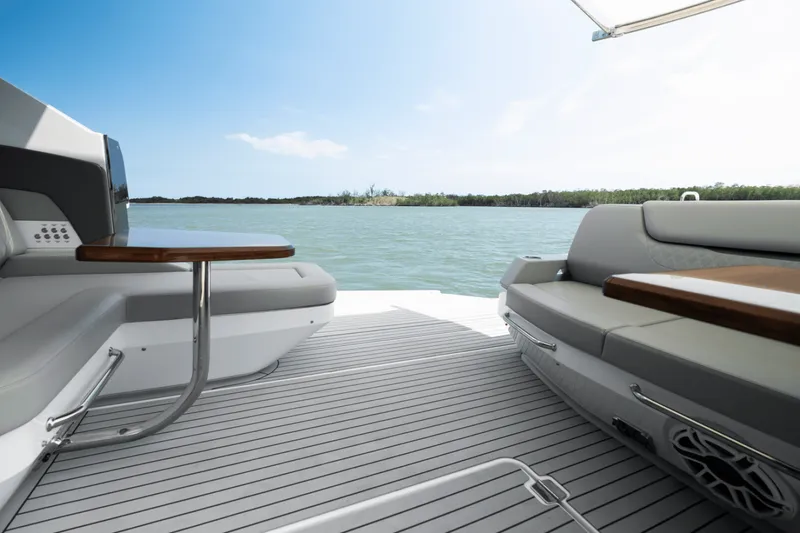 Slide: The Image of Cruisers 50 GLS OB 2027 - 7849459