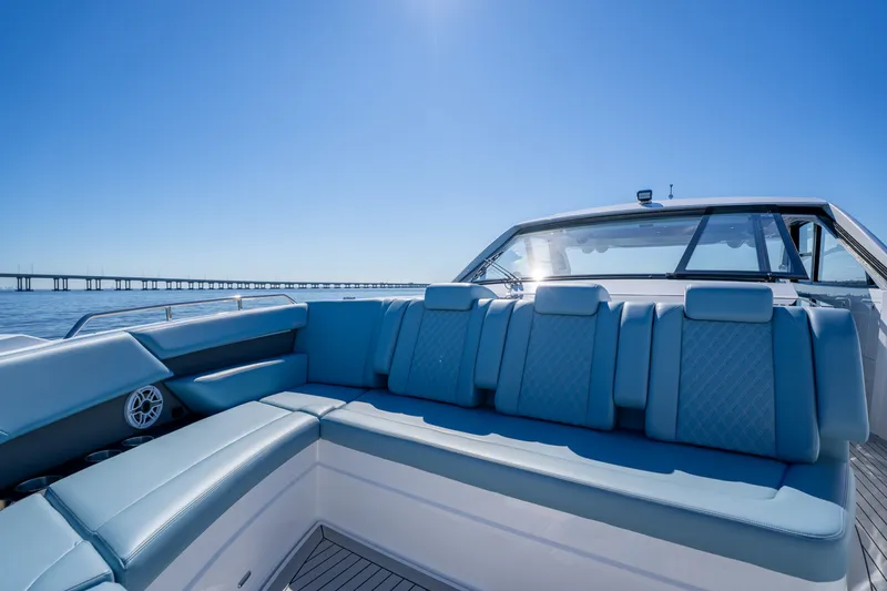 Slide: The Image of Cruisers 50 GLS OB 2027 - 8227612