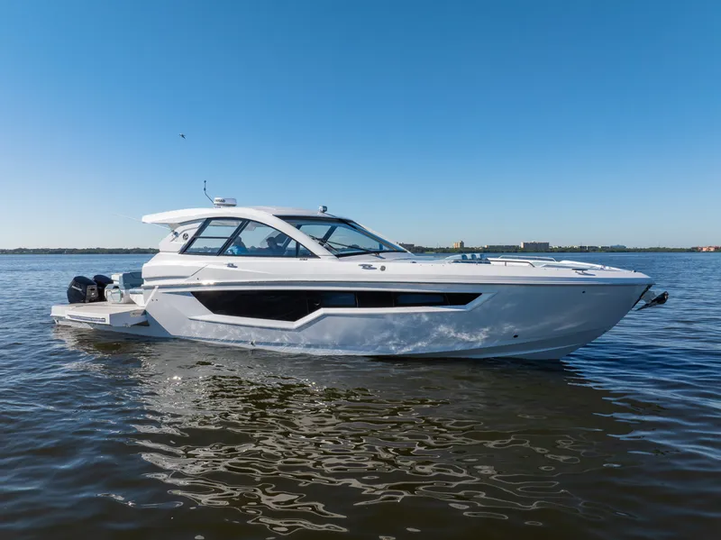 Slide: The Image of Cruisers 50 GLS OB 2027 - 8227582