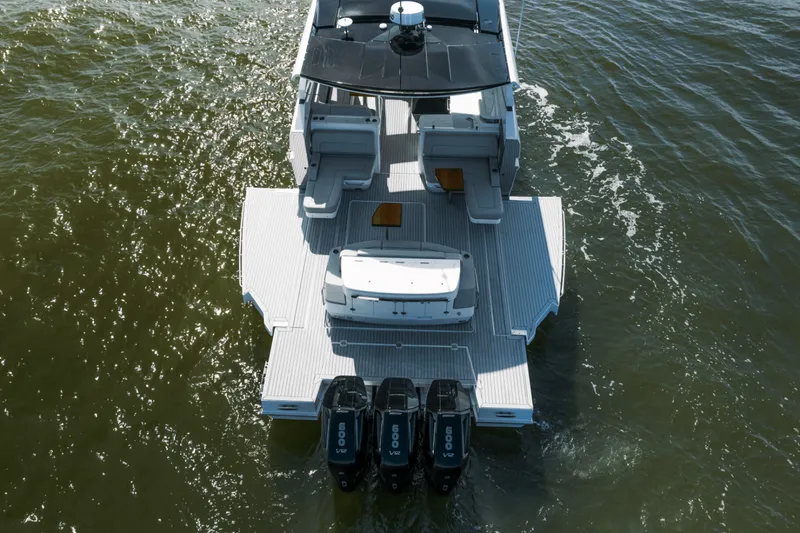 Slide: The Image of Cruisers 50 GLS OB 2027 - 7849403