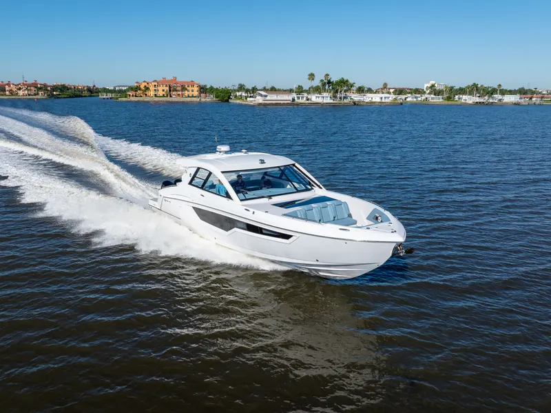 Slide: The Image of Cruisers 50 GLS OB 2027 - 8227576