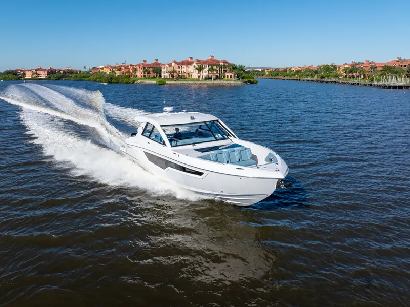 Slide: The Image of Cruisers 50 GLS OB 2027 - 8227573
