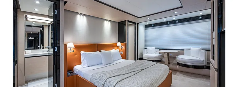 Slide: The Image of Azimut 80 2017 - 2