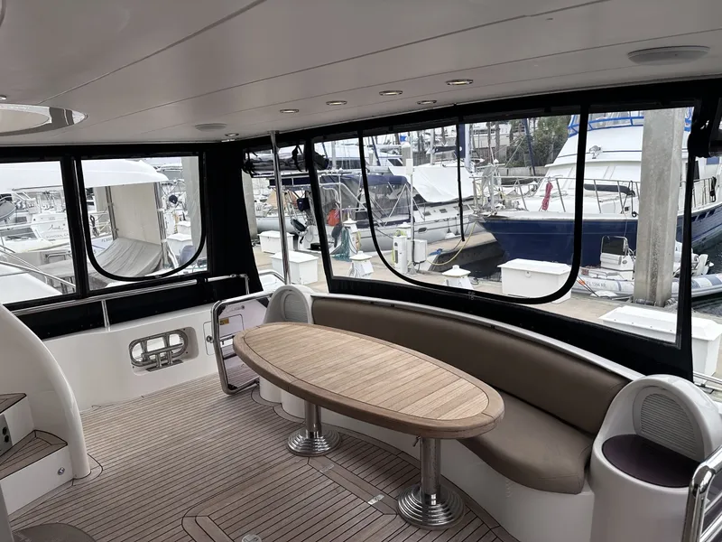 Slide: The Image of Horizon E62 Motor Yacht 2003 - 8124209