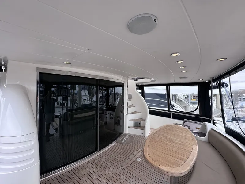 Slide: The Image of Horizon E62 Motor Yacht 2003 - 8124206