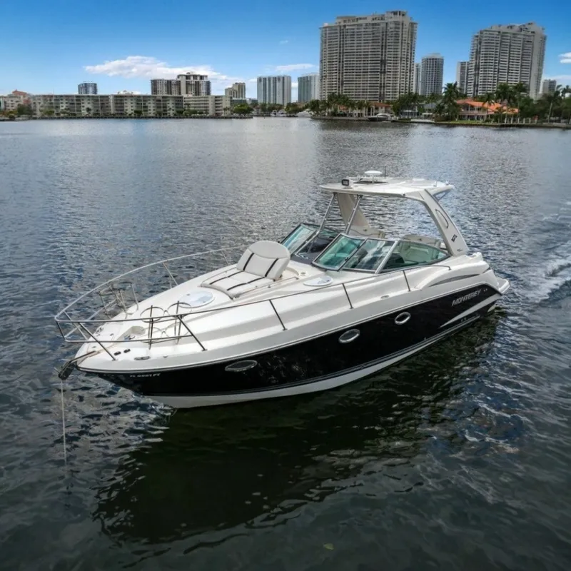 The Image of Monterey 320 Sport Yacht 2014 - 8692122