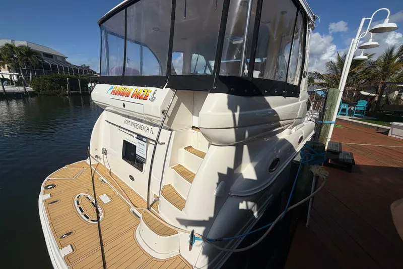 Slide: The Image of Sea Ray 480 Motor Yacht 2002 - 7853557