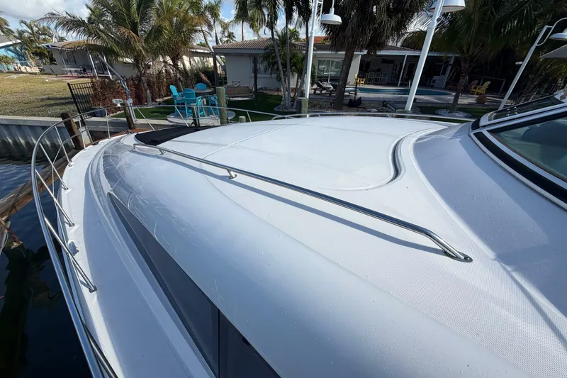 Slide: The Image of Sea Ray 480 Motor Yacht 2002 - 7853574