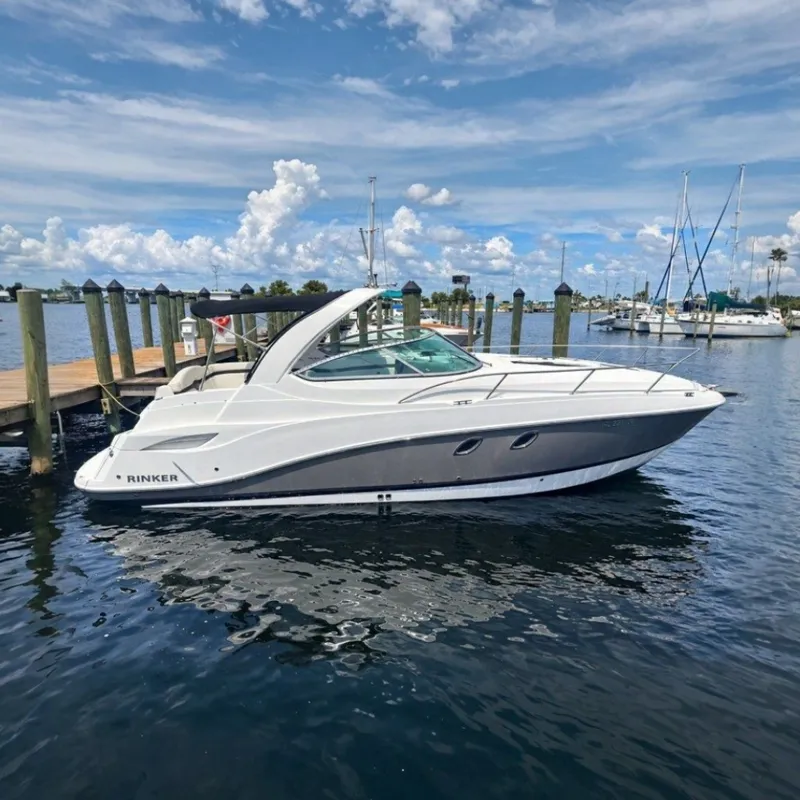 The Image of Rinker 310 Express Cruiser 2013 - 7854288