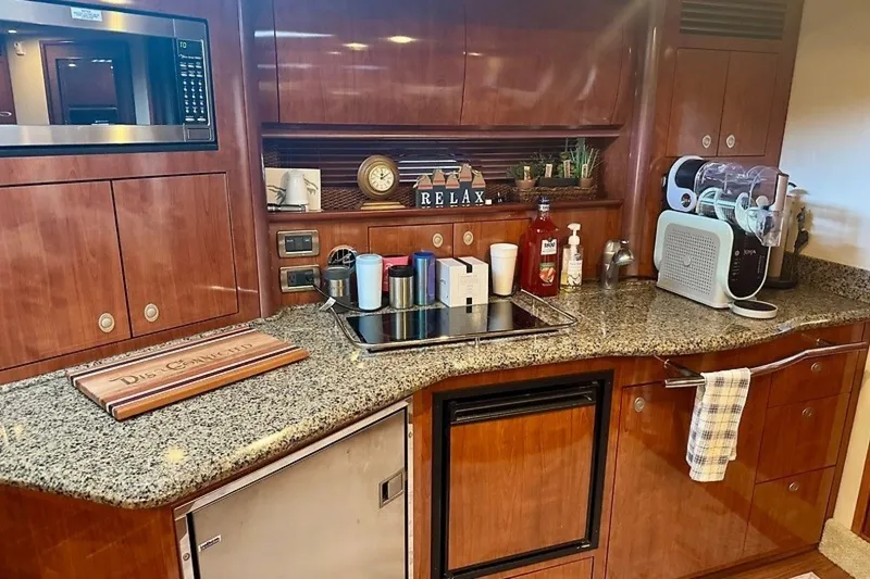 Slide: The Image of Sea Ray 390 Sundancer 2005 - 7854354