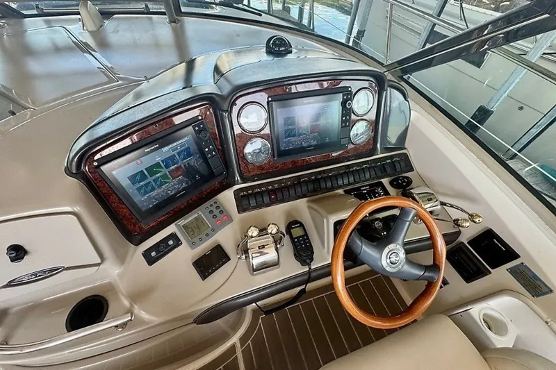 Slide: The Image of Sea Ray 390 Sundancer 2005 - 7854390