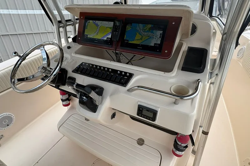 Slide: The Image of Grady-White Bimini 306 2004 - 7854425
