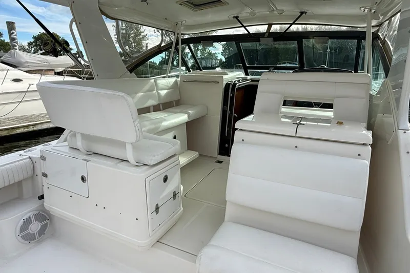Slide: The Image of Tiara 3500 Open 2003 - 7854410