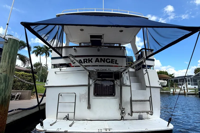 Slide: The Image of Heritage East 36 Sundeck Trawler 1998 - 7854474