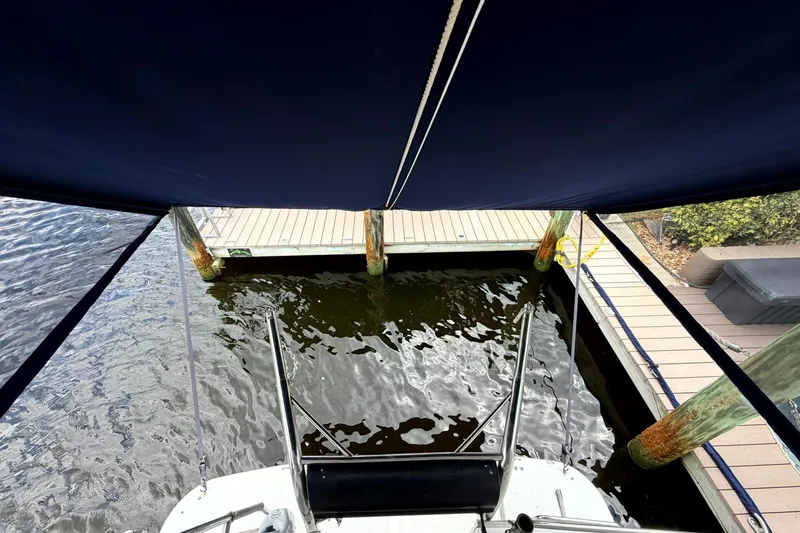 Slide: The Image of Heritage East 36 Sundeck Trawler 1998 - 7854530