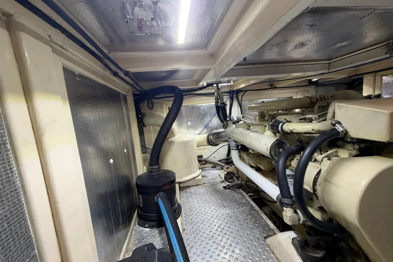 Slide: The Image of Heritage East 36 Sundeck Trawler 1998 - 8044294