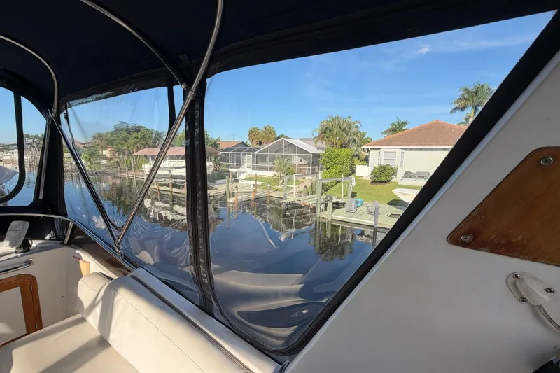 Slide: The Image of Heritage East 36 Sundeck Trawler 1998 - 8316062