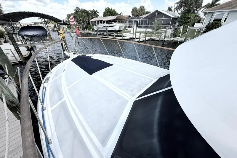 Slide: The Image of Heritage East 36 Sundeck Trawler 1998 - 7854479
