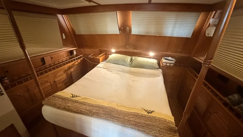 Slide: The Image of Albin 43 Aft cabin - 7919068