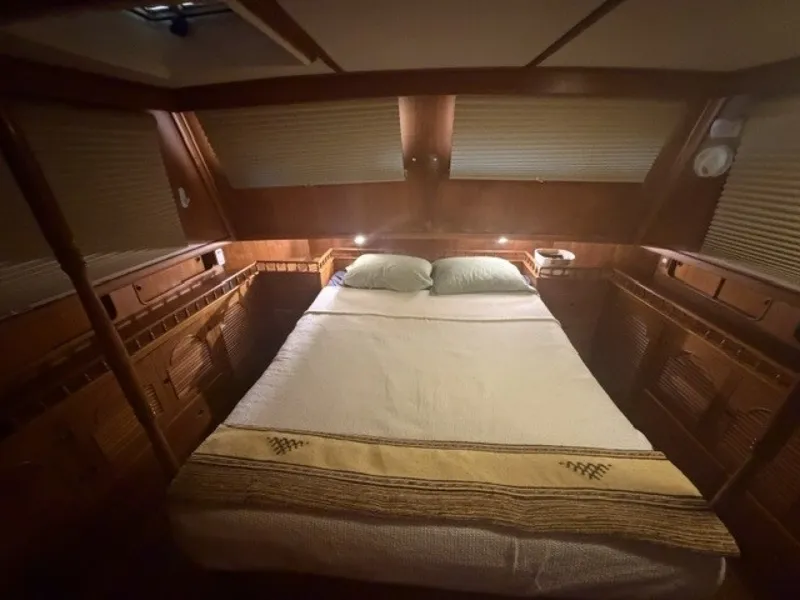 Slide: The Image of Albin 43 Aft cabin - 7925758