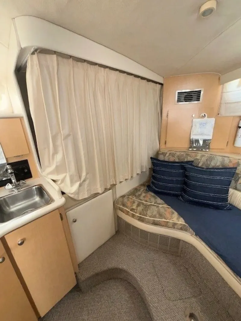 Slide: The Image of Bayliner 3055 Ciera 2000 - 7919093