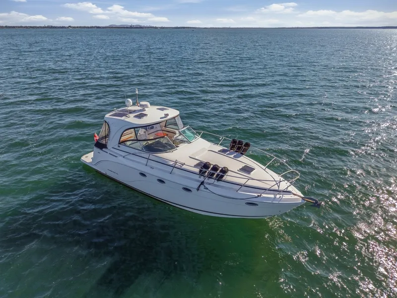 Slide: The Image of Rinker 400 Express 2014 - 7919195