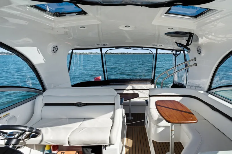 Slide: The Image of Rinker 400 Express 2014 - 7919202