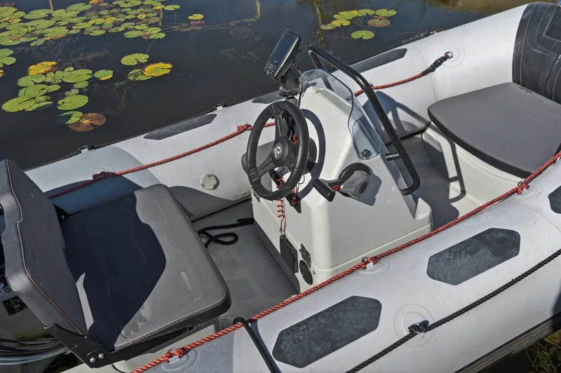 Slide: The Image of Rinker 400 Express 2014 - 7919226