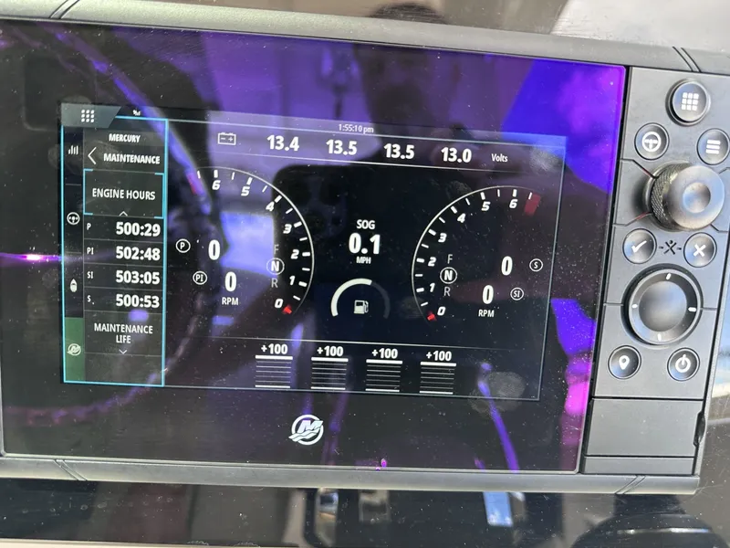 Slide: The Image of Boston Whaler 38 2019 - 7923864