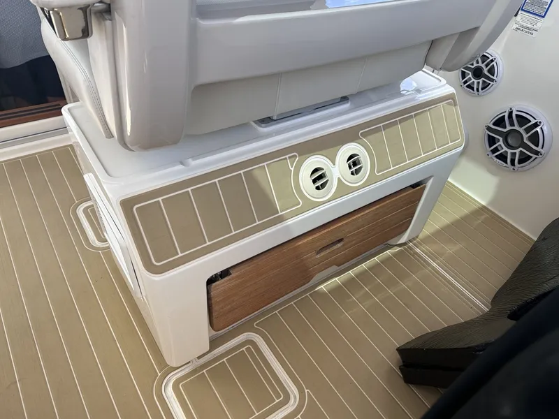 Slide: The Image of Boston Whaler 38 2019 - 7923859