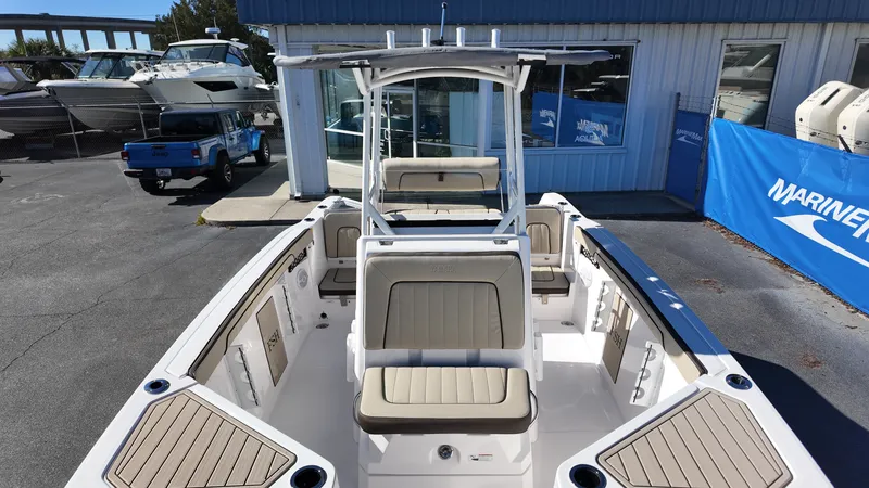 Slide: The Image of Yamaha 222 FSH Sport 2025 - 15