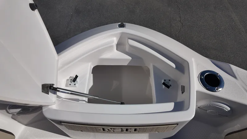 Slide: The Image of Yamaha 222 FSH Sport 2025 - 23