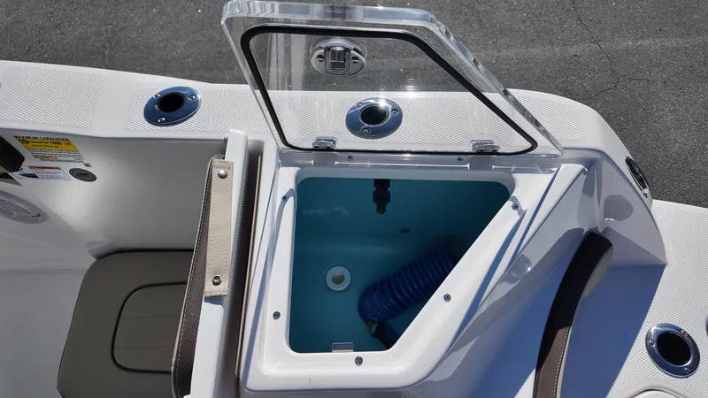 Slide: The Image of Yamaha 222 FSH Sport 2025 - 8