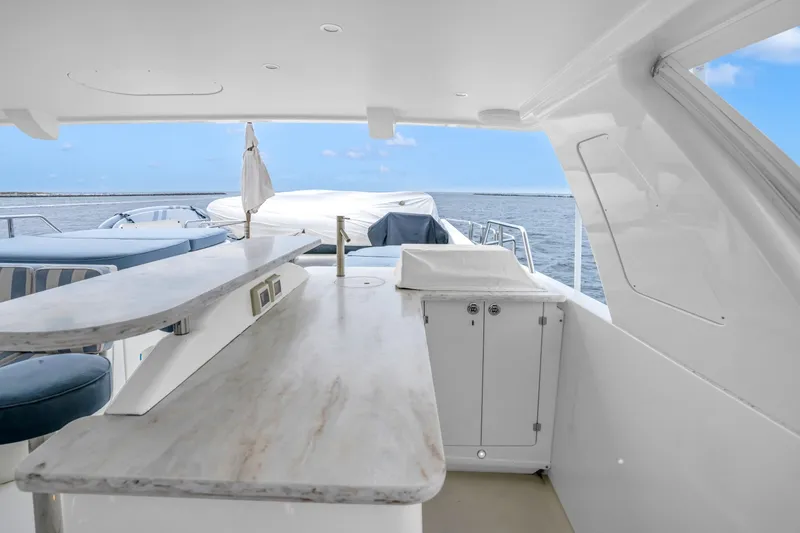 Slide: The Image of 85 Pacific Mariner CABANA Bar - 8140106