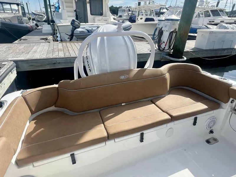 Slide: The Image of Sea Hunt Ultra 255 SE 2024 - 7923993