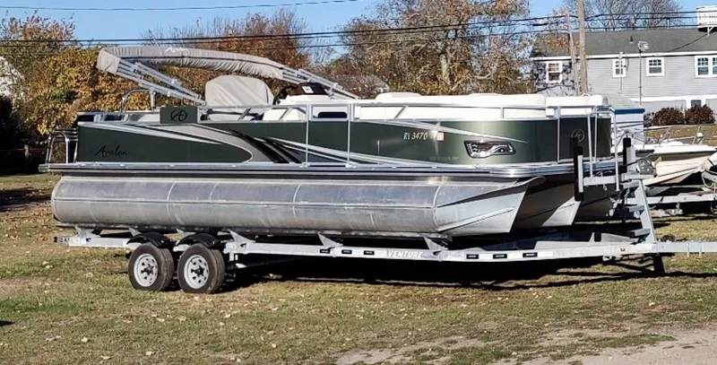 Slide: The Image of Avalon GS Rear Fish 24 2021 - 7924018