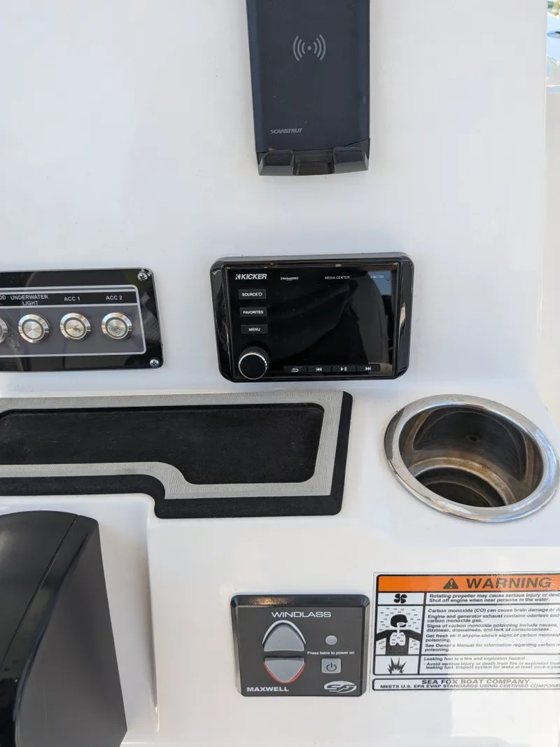 Slide: The Image of Sea Fox 248 Commander 2020 - 7924488
