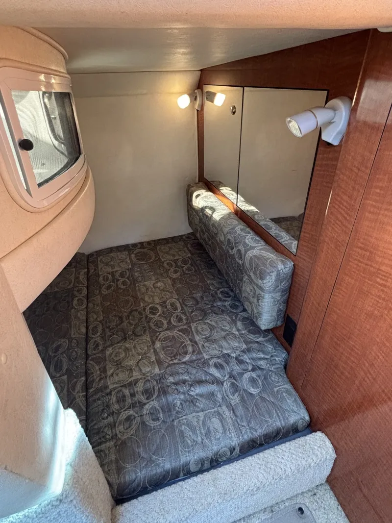 Slide: The Image of Mid Berth - 7926391