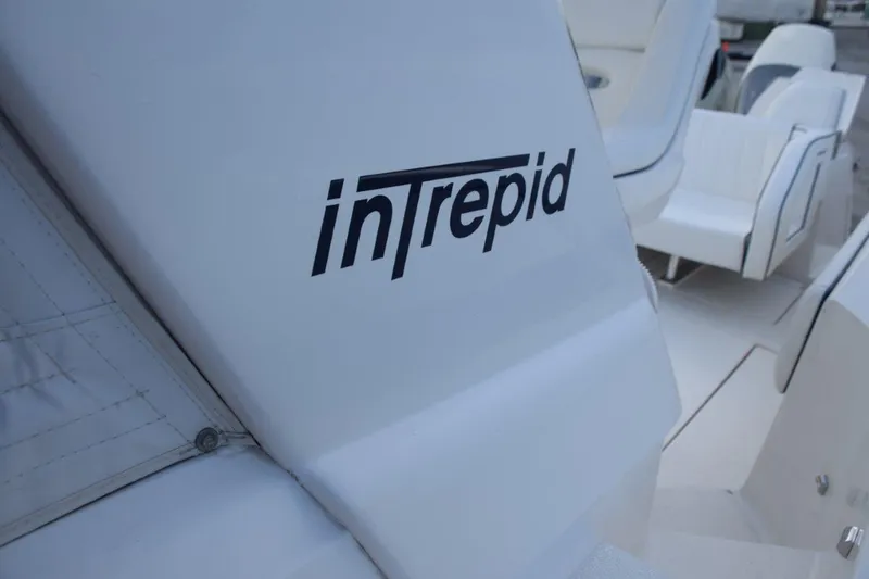 Slide: The Image of Step Up From Cockpit To Sdie Deck, Safety Grab Railing - 7925291