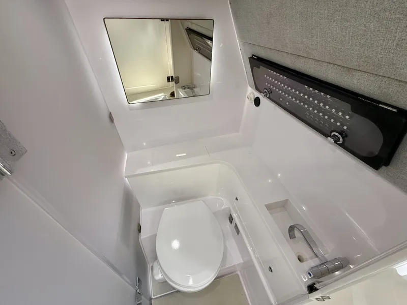 Slide: The Image of Axopar 37 XC Cross Cabin 2021 - 7925894