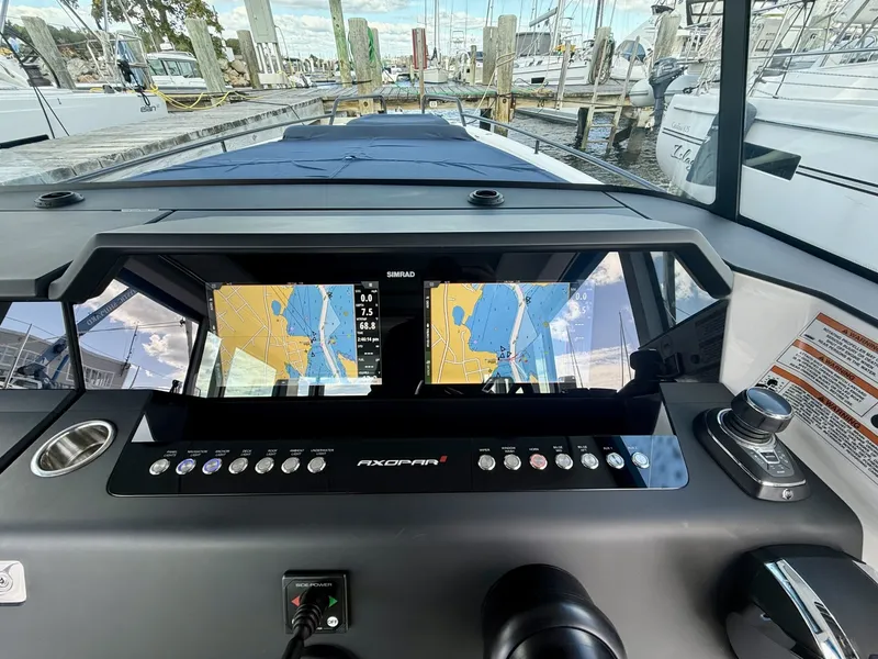 Slide: The Image of Axopar 37 XC Cross Cabin 2021 - 7925891