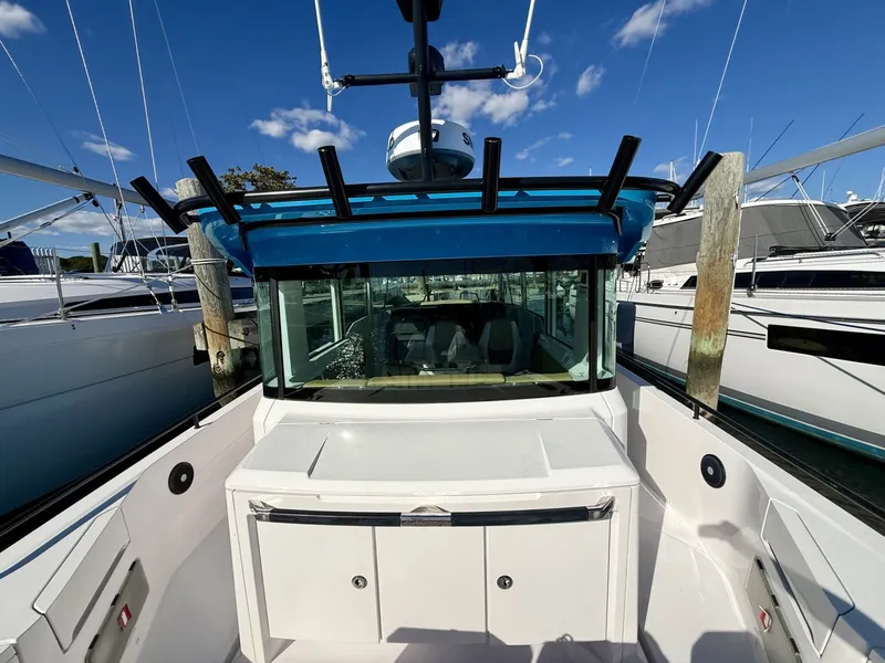 Slide: The Image of Axopar 37 XC Cross Cabin 2021 - 7925778